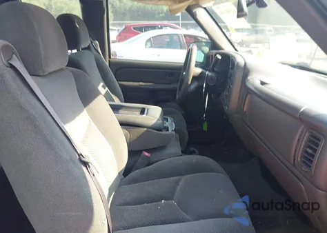 2004 Chevrolet Silverado 1500 Ls z USA, uszkodzony, nr VIN 2GCEC19VX41425494